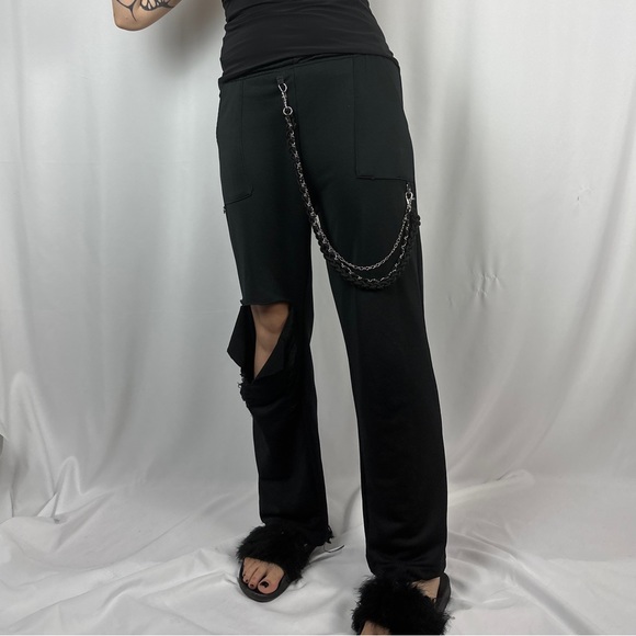Sweatpants with Chain - Picture 2 of 7